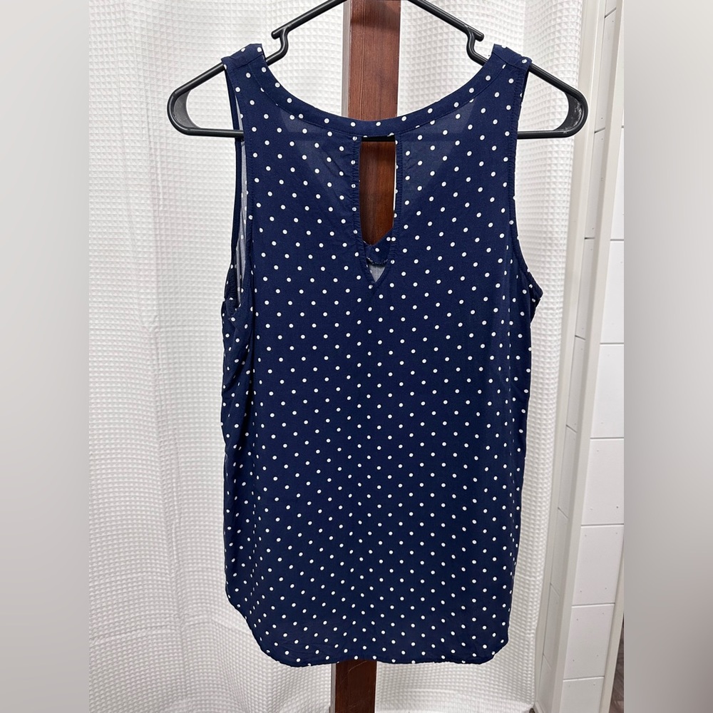 TOP - Picture 2 of 3